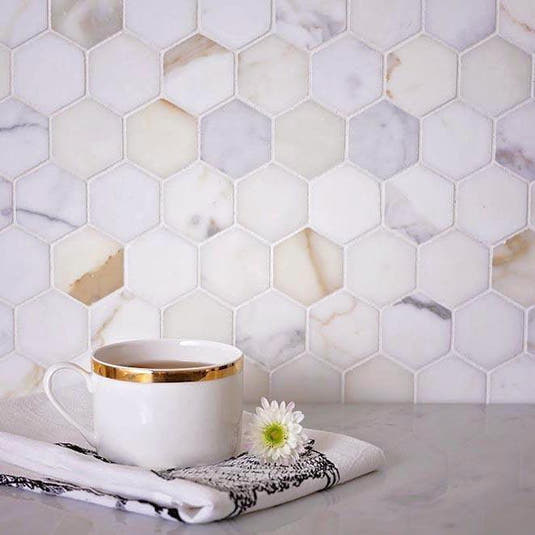 2" Calacatta Gold Hexagon Tile 