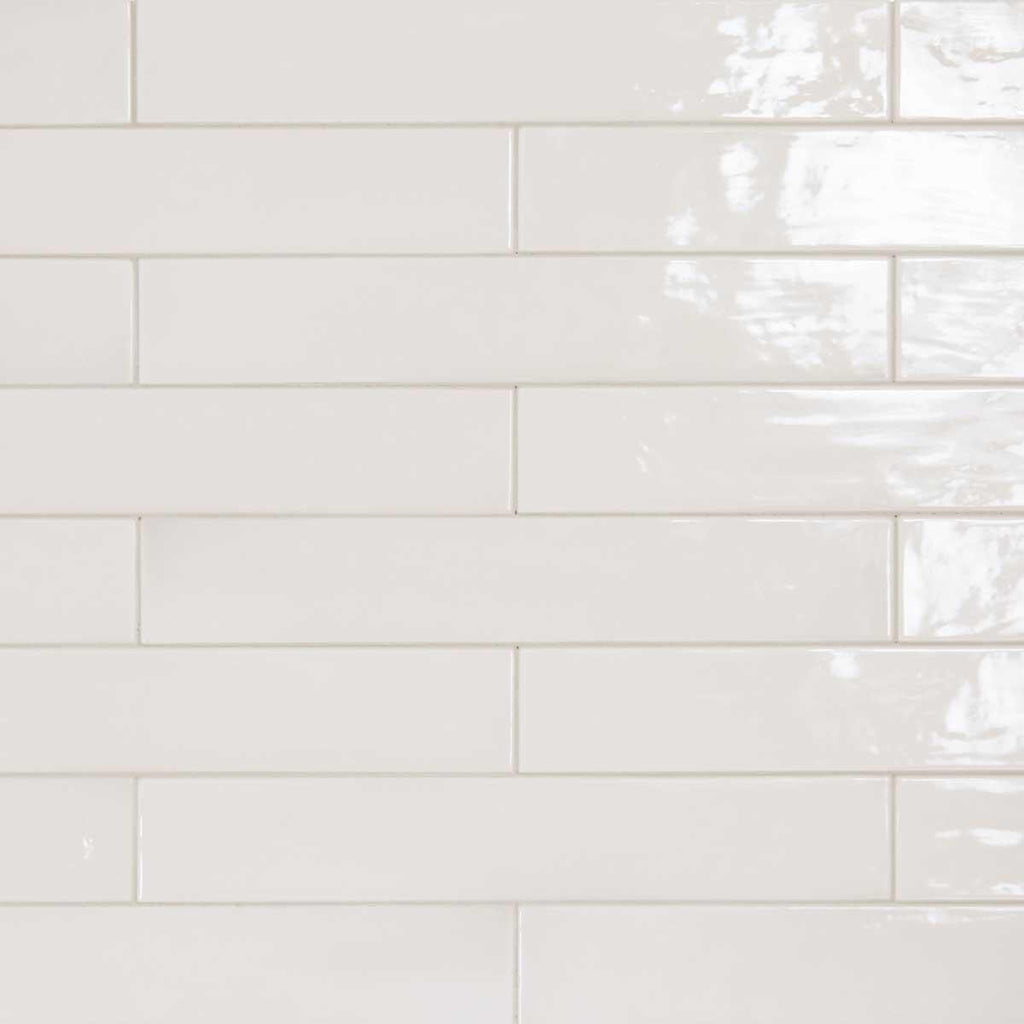 Lake White Glazed Ceramic Long Subway Tile 2.6x16