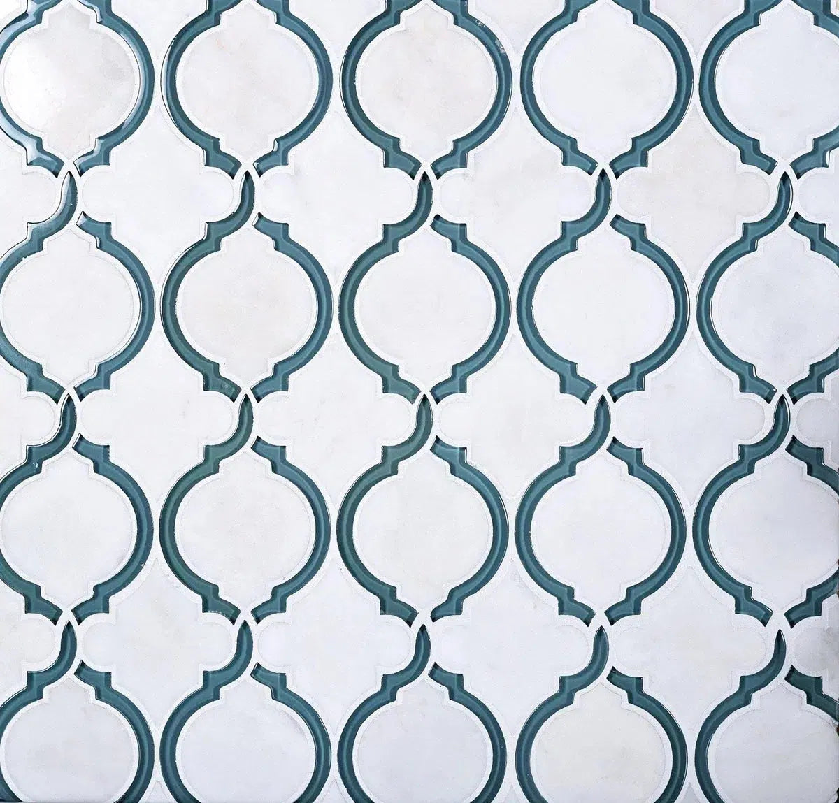 marble arabesque tile backsplash