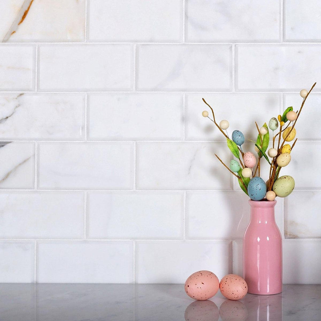 Calacatta Gold Beveled Marble Subway Tile 3X6 | Tile Club
