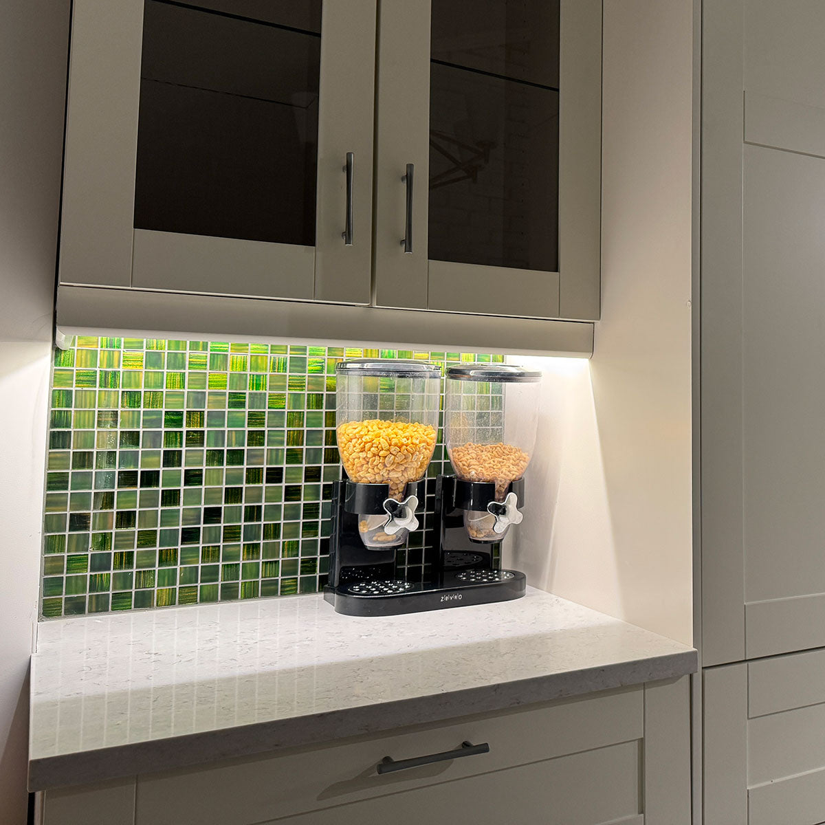 Emerald Green Foil And Frosted Square Mosaic Tile | Tile Club