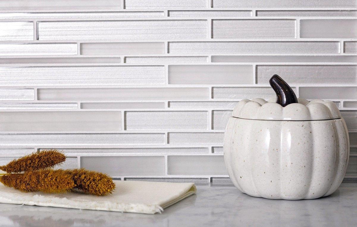 Fabrique White Linear Glass Mosaic Tile 2