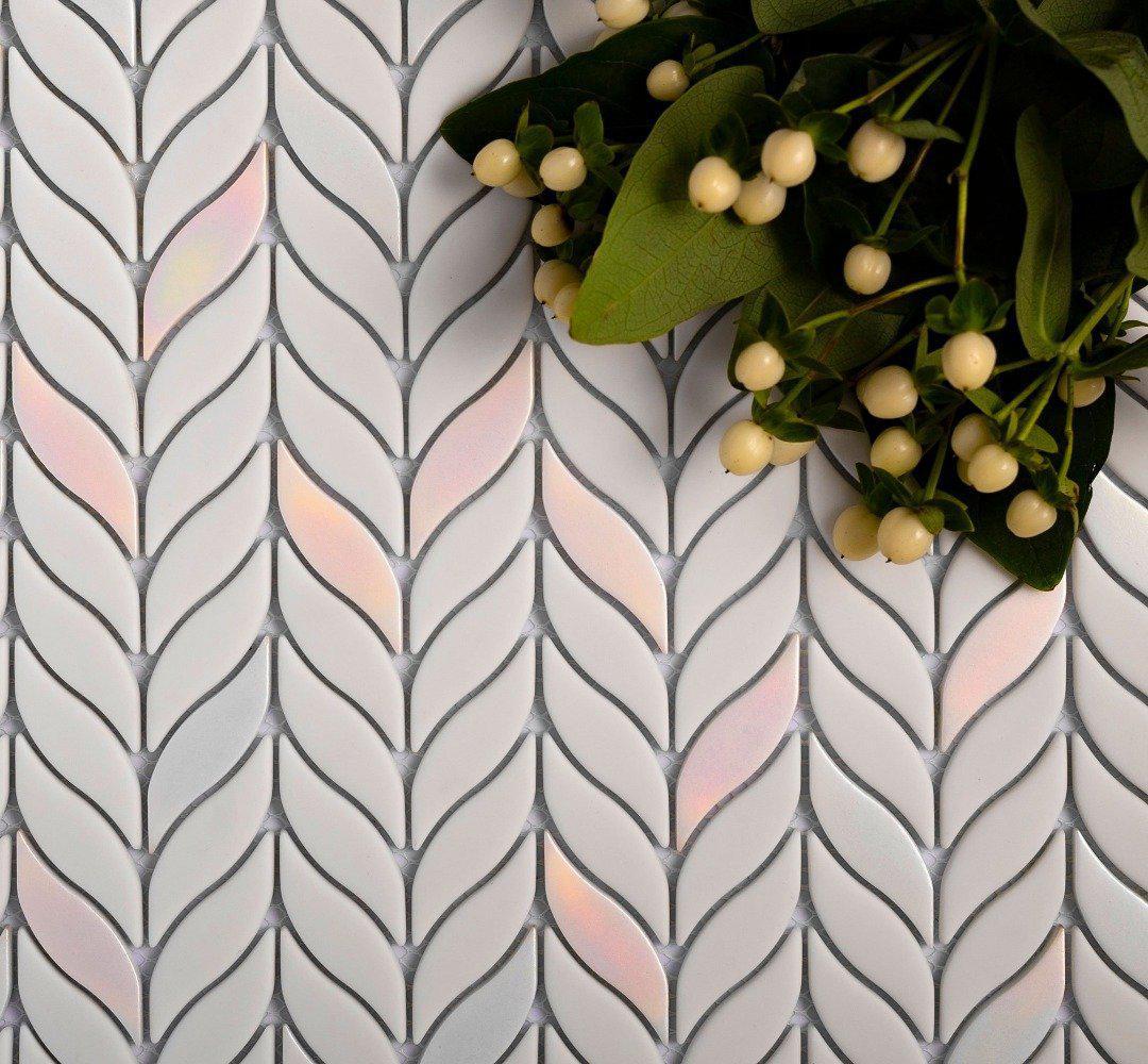 white leaf tile backsplash with a matte finish in recycled glass