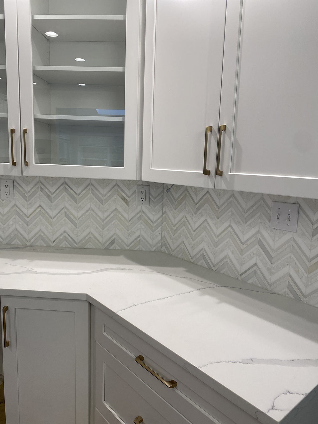 Herringbone Pearl White Thassos Marble and Shell Tile | Tile Club