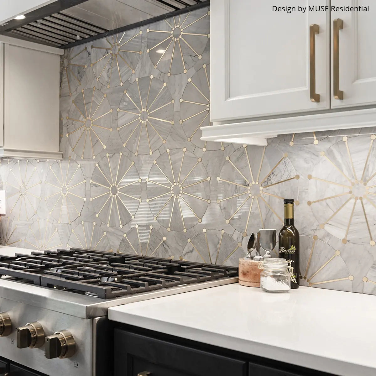 Wheel Deco Gray Marble and Brass Inlay Mosaic Tile