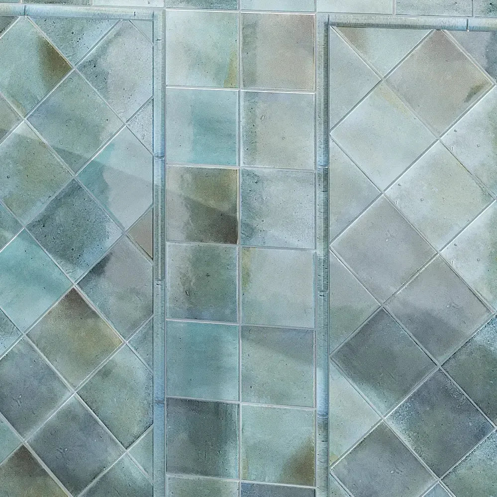 Luna Sky Pencil Trim with 4x4" Square Ceramic Tiles