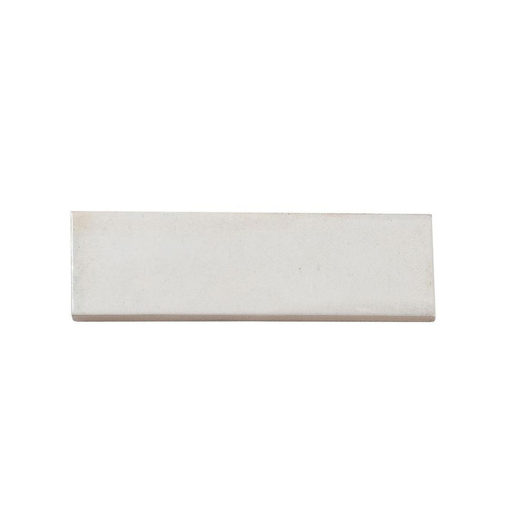 Luna White 2.5x8 Sample