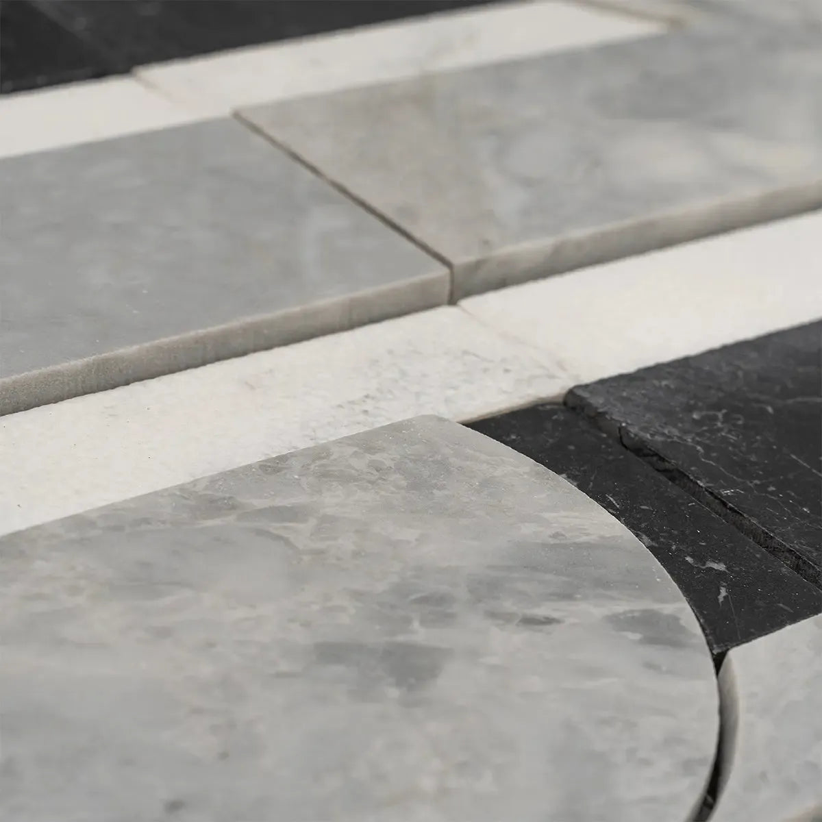 Pictoria Eclipse Bold Waterjet Mosaic Tile | Tile Club