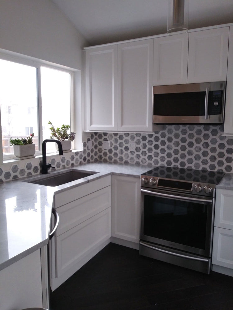 Selo Grand Hexagon Carrara And Thassos Marble Mosaic
