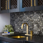 Black and silver gear pattern tile with steampunk style