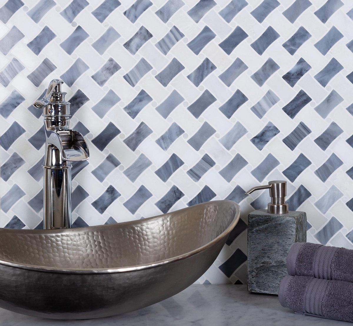 11" x 11" oriental white marble backsplash