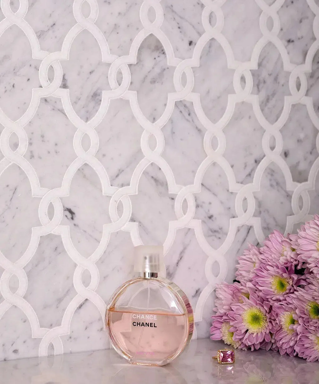 Thassos and Carrara marble interwoven chain tile for floors and walls