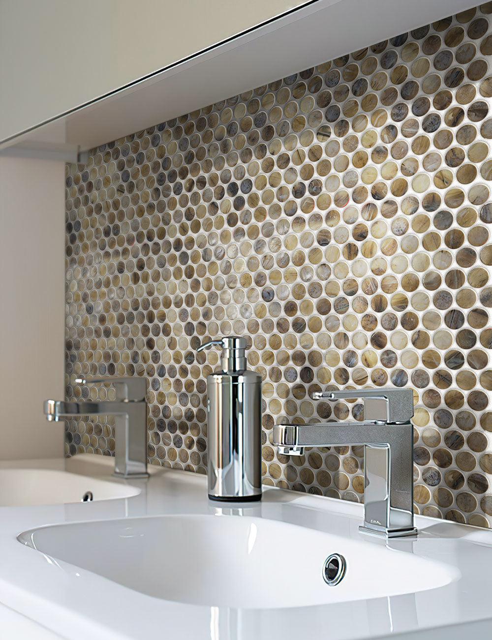 White bathroom with Agate Glass Penny Round Mosaic Tile backsplash