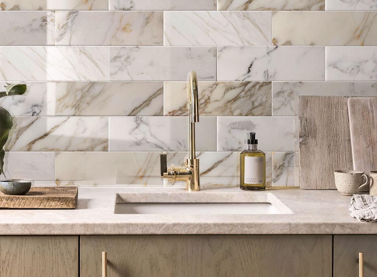 Calacatta Gold Waterfall Marble Mosaic Tile | Tile Club
