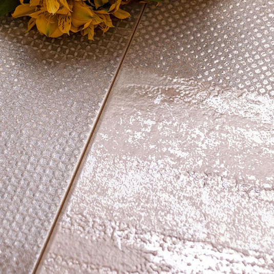 Metallic rinse porcelain wall tile