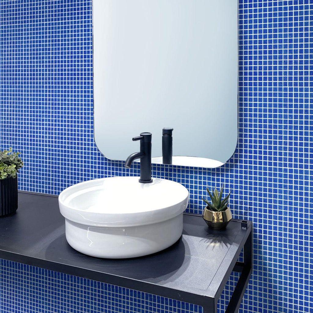 Mesmerizingly gorgeous bathroom with stunning Mixed Navy Blue Squares Glass Pool Tile