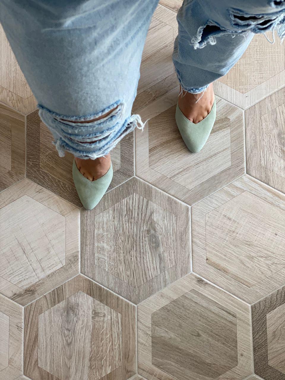 Wood Look Hexagon Tile Floor 