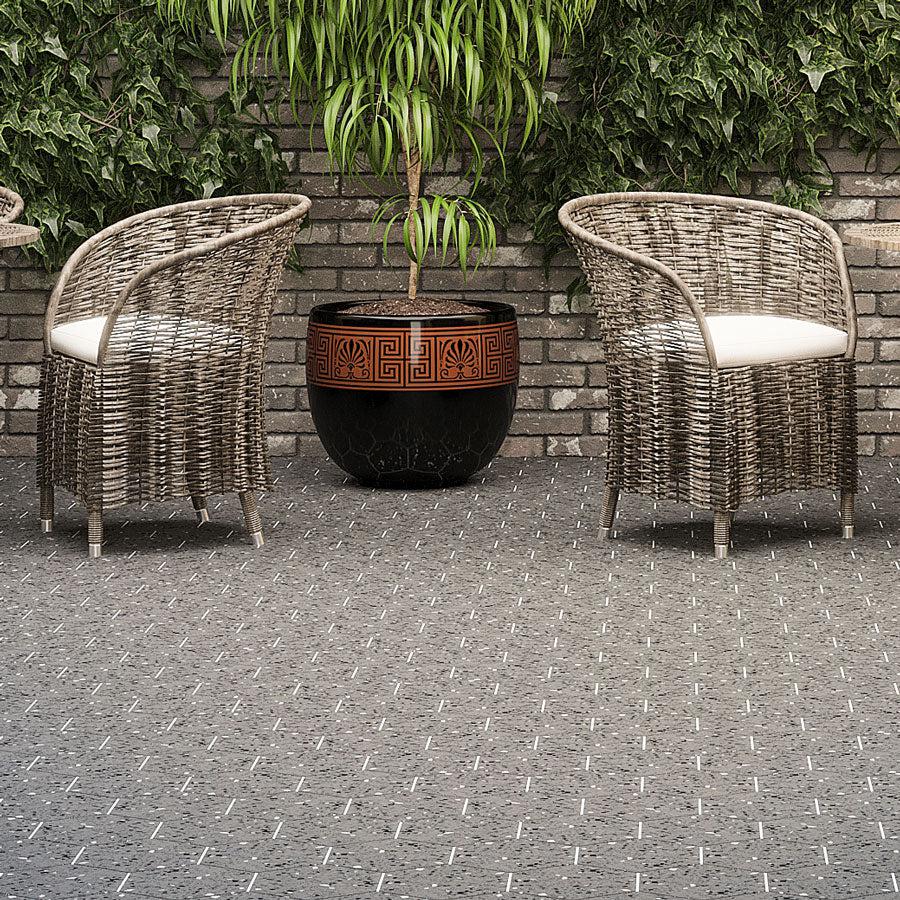 Sunny Terrace with Graphite Gray Porcelain Floor