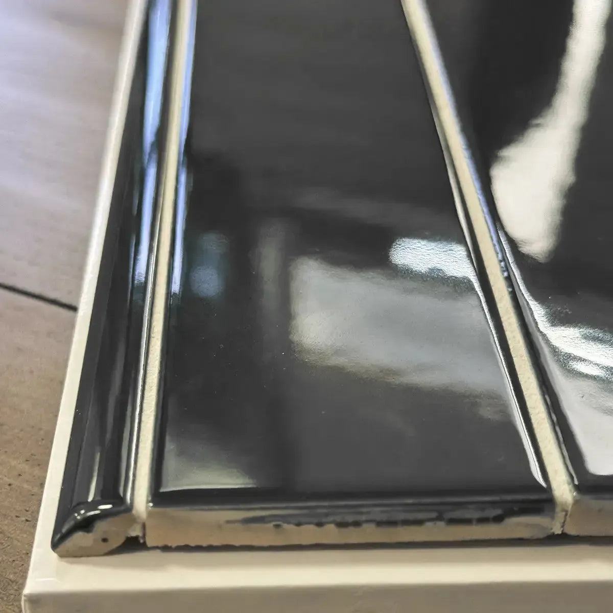 Groove Black Pencil Gloss Ceramic Tile Trim | Tile Club