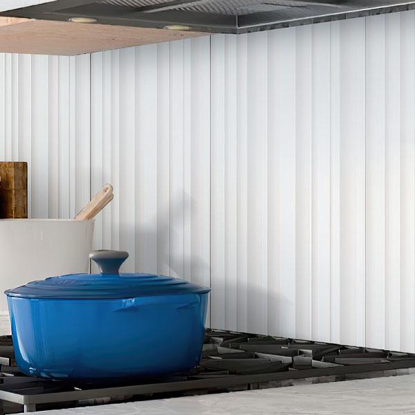 Neutral Blanco Trace Backsplash Behind Kitchen Stove