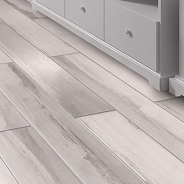 Olson Gris Wood Look Porcelain Tile Floor Close-up