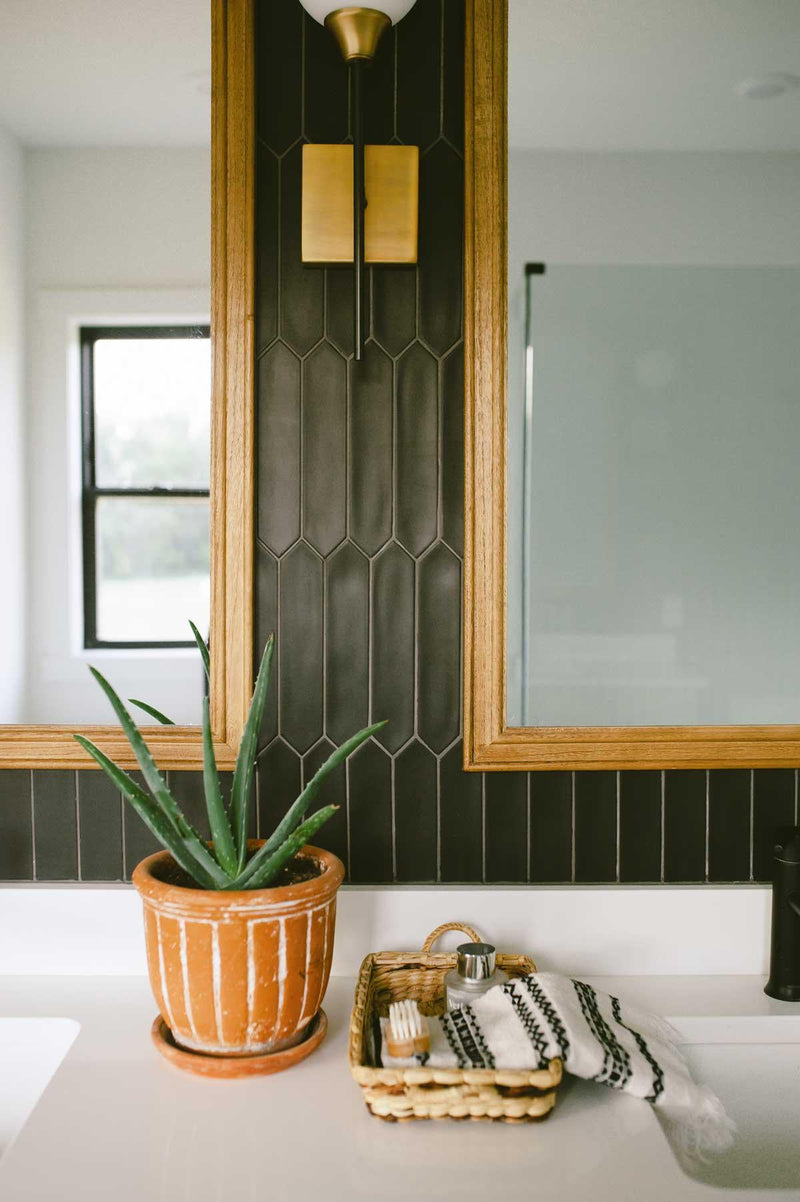 Palisades Black Picket Ceramic Tile Vanity Backsplash